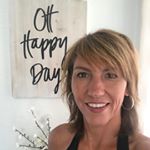 Profile Picture of Shelley Burkhart💧 (@essentiallyshelley) on Instagram