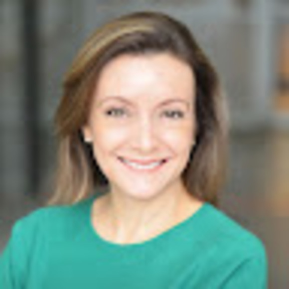 Profile Picture of Lisa Dobbs (@lisajdobbs) on Poshmark