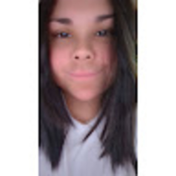 Profile Picture of Brenda maria Casio (@brendacasio7) on Poshmark