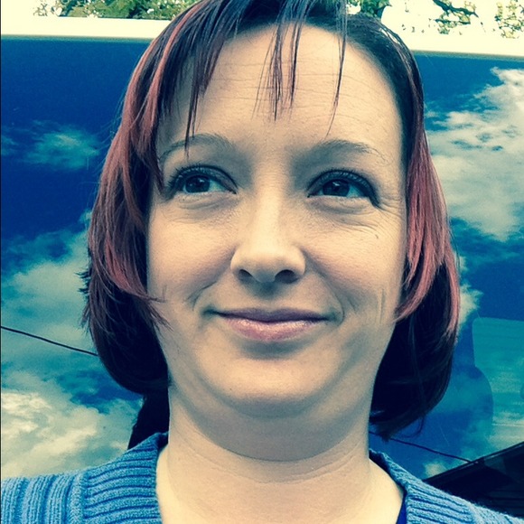 Profile Picture of Keturah Erdley (@mamakat85) on Poshmark