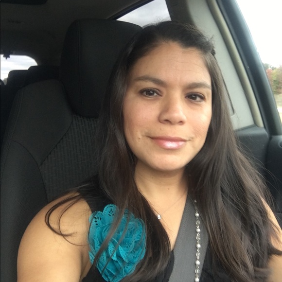 Profile Picture of Mayra Amaro-alvarez (@n2chvys1974) on Poshmark