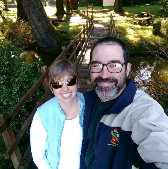 Profile Picture of Jane Knowlton (@vintagebarn2011) on Poshmark