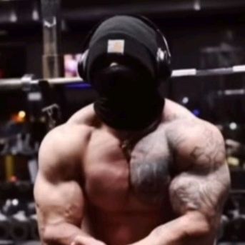 Profile Picture of Aaron heyes (@schizophrenic_gains) on Tiktok