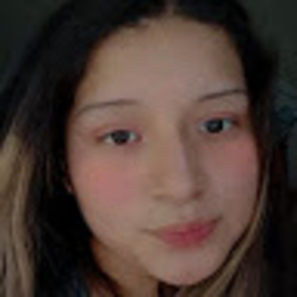 Alicia Javier - Poshmark Profile Picture of Alicia Javier (@javieralicia43) on Poshmark