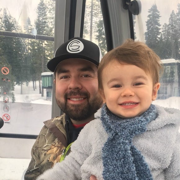 Profile Picture of Brian Peixoto (@brianpeixoto) on Poshmark