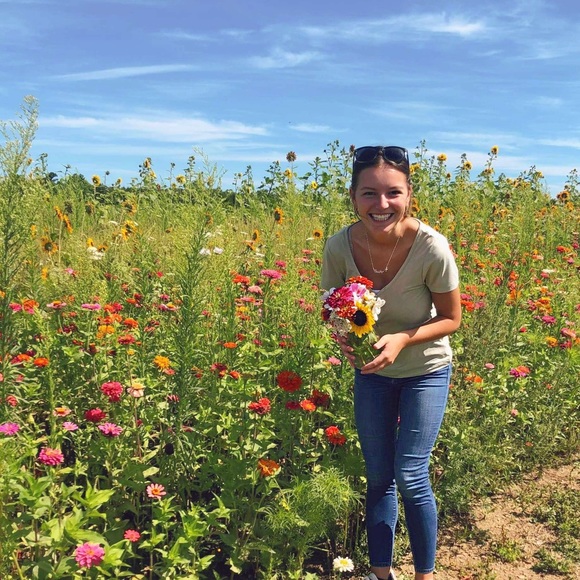 Paige Gill - Poshmark Profile Picture of Paige Gill (@pagill) on Poshmark