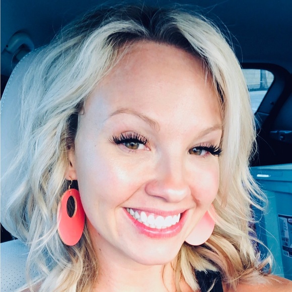 Profile Picture of Paige Krause (@pk0803) on Poshmark