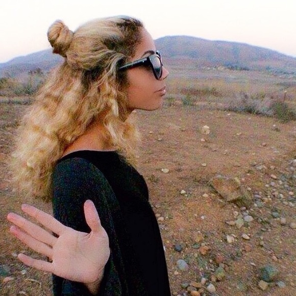 Profile Picture of Sheina Dunnells (@sheinamarie) on Poshmark