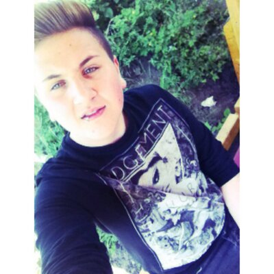 Profile Picture of Sebastian Stadler (@MileyNeews) on Twitter