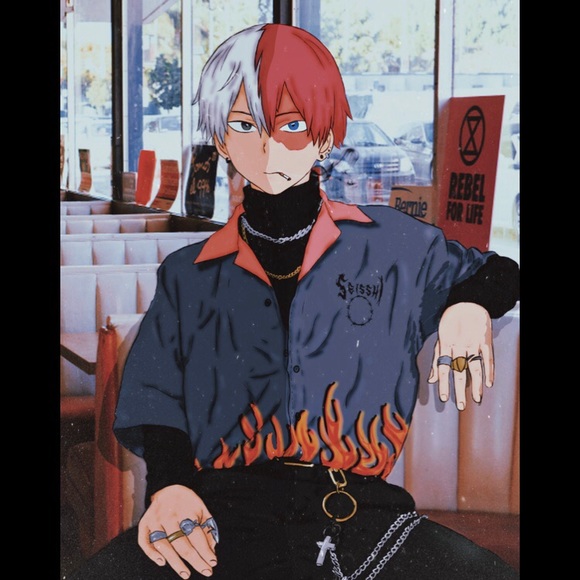 Profile Picture of Ava Wholey (@avalove123) on Poshmark