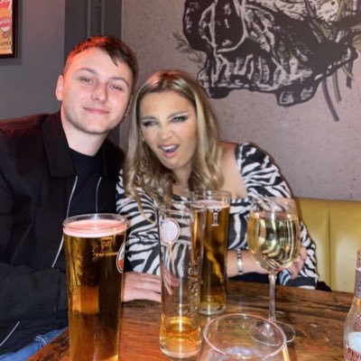 Profile Picture of Luke Angell (@LukeAngell19) on Twitter