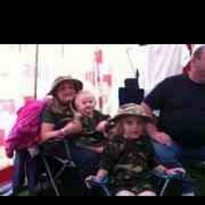 Profile Picture of Tanya Nicholson (@teanybopper) on Twitter