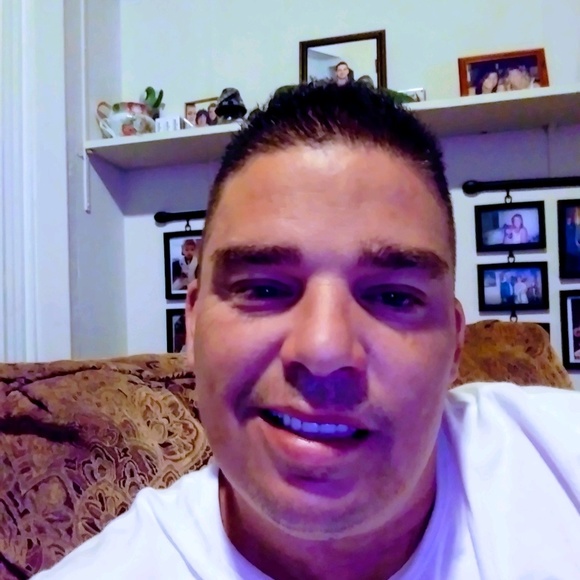 Profile Picture of Bryan Moon (@bryanmoon98923) on Poshmark