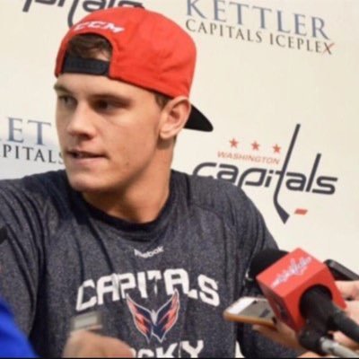Profile Picture of Andre Burakovsky (@andreburakovsky) on Twitter