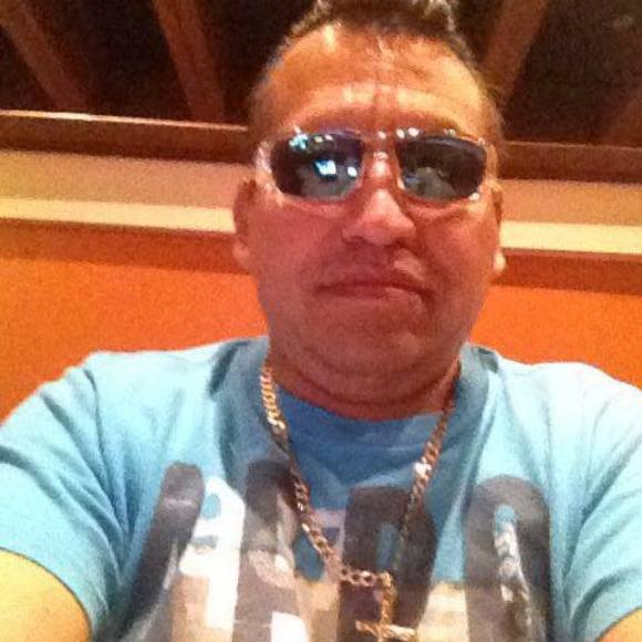 Profile Picture of Helber Soriano (@helbersoriano) on Poshmark