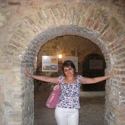 Profile Picture of Mihaela Birladeanu (@mihaelabirladea) on Twitter