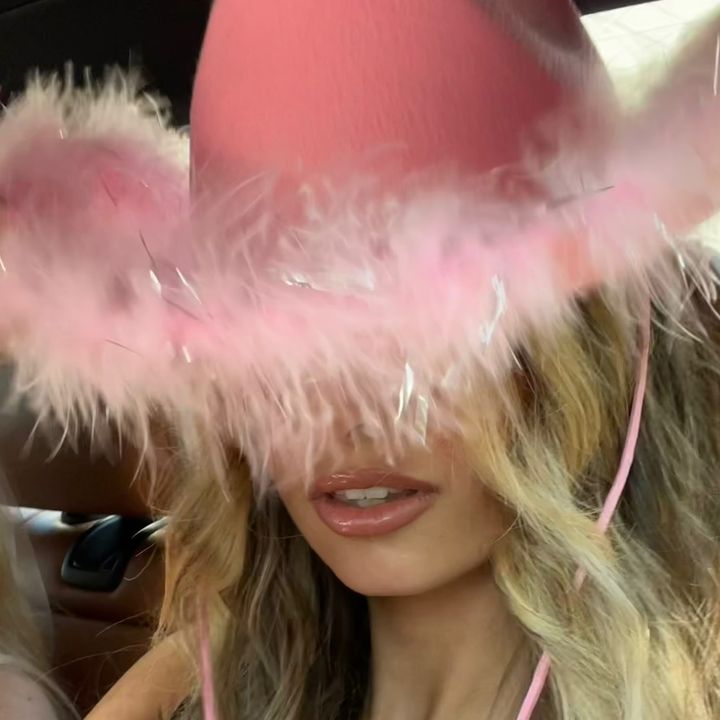 Profile Picture of Abby (@abbytarter) on Tiktok