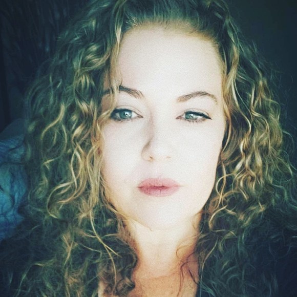 Profile Picture of Shawnda Tobias (@stobias82) on Poshmark