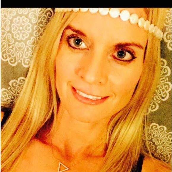 Profile Picture of Danielle Percy (@daniellepercy1) on Poshmark