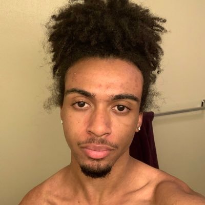Profile Picture of Dwayne Michael Carter III (@darealkahsear) on Twitter