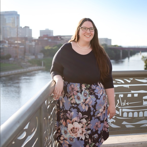 Profile Picture of Haley Fox (@somynameishaley) on Poshmark