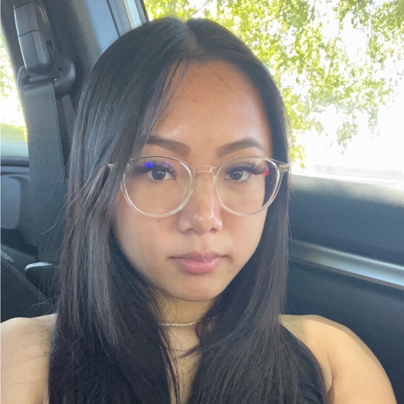 Profile Picture of Julian Phan (@julianbd) on Poshmark