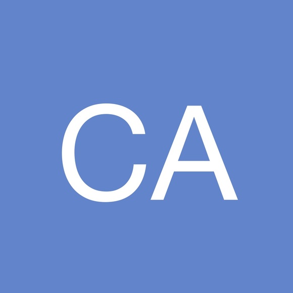 Profile Picture of Carla Applegate (@carlaapplegate) on Poshmark