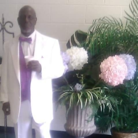 Profile Picture of Kenneth Barnett (@kennethbarne485) on Poshmark