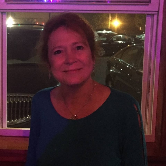 Profile Picture of Diane Keith (@dkeith678) on Poshmark
