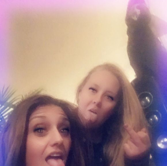 Katelynn Peterson - Poshmark Profile Picture of Katelynn Peterson (@katelynnpeterso) on Poshmark