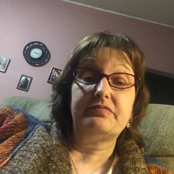 Profile Picture of Tammy Tombs (@ymmat266) on Poshmark