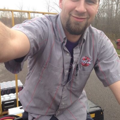 Profile Picture of Andrew Colwell (@sashafresh) on Twitter