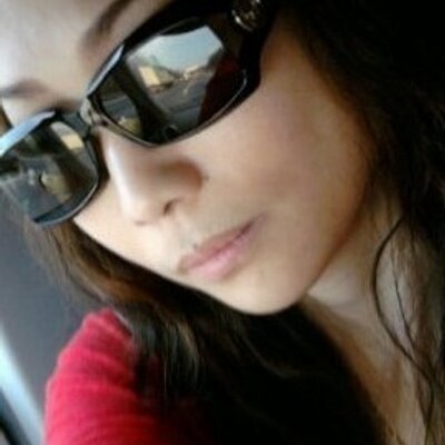Profile Picture of Vivian Shin (@vivian0122) on Twitter