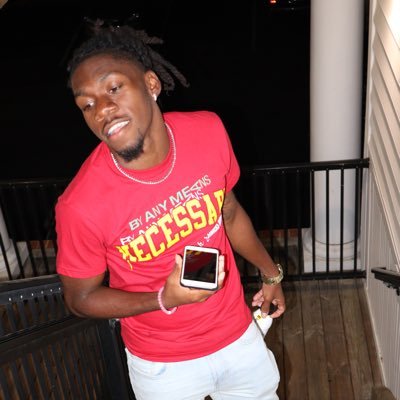 Profile Picture of Joshua Mason💨 (@xii_jm) on Twitter