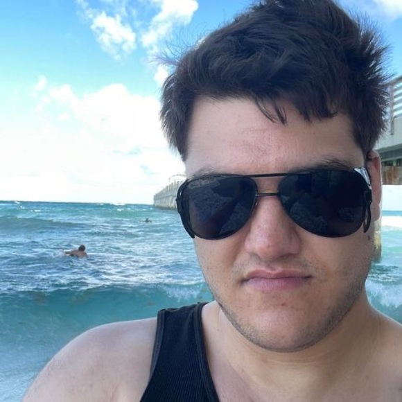 Profile Picture of Sean Morgillo (@morgillo15) on Poshmark