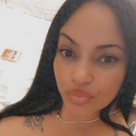 Profile Picture of Lissette Jimenez (@lissettejim) on Poshmark