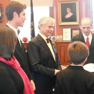 Profile Picture of Tom Saviello (@tom.saviello) on Facebook