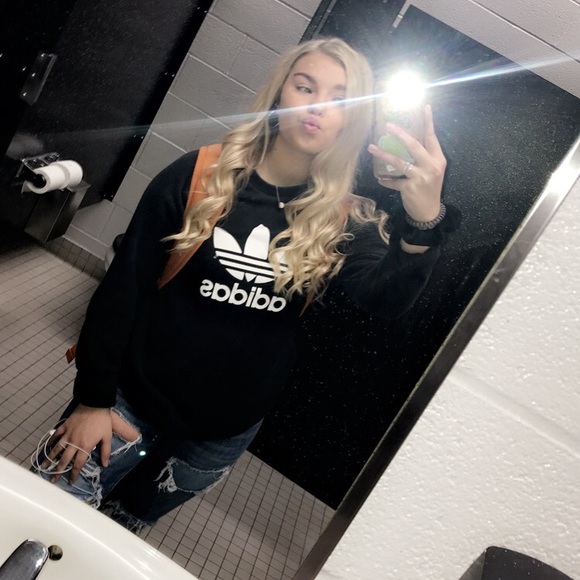 Hailey Chimileski - Poshmark Profile Picture of Hailey Chimileski (@hazelchimy) on Poshmark