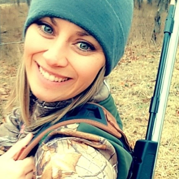 Profile Picture of Sarrah Toth (@stoth7) on Poshmark