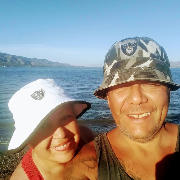 Profile Picture of Cesar Roque (@cesarroque7) on Poshmark