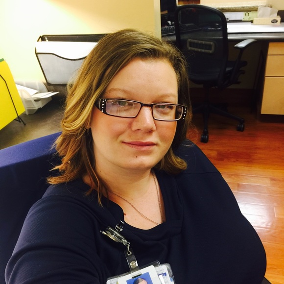 Profile Picture of Cassandra Louis (@clouistx24) on Poshmark