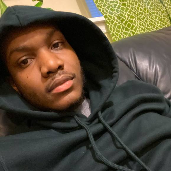 Malik Bodrick - Poshmark Profile Picture of Malik Bodrick (@malik1104) on Poshmark