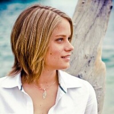 Profile Picture of Andrea Baer (@andrea_baer) on Twitter