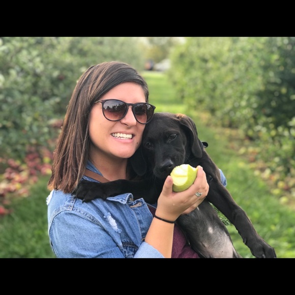 Cierra Beaumier - Poshmark Profile Picture of Cierra Beaumier (@cibeaumier1) on Poshmark