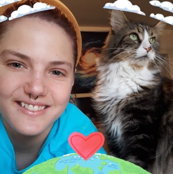 Profile Picture of Sarah Speary (@sspe_fr) on Poshmark