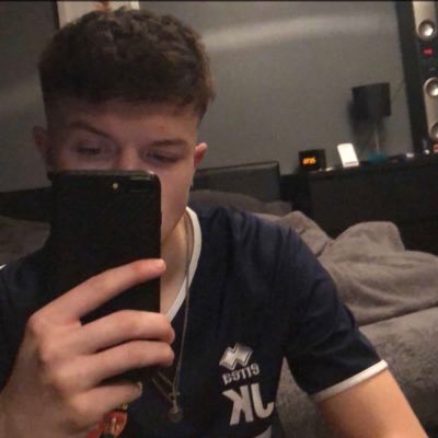 Profile Picture of James Keeler (@JamesKeeler1999) on Twitter