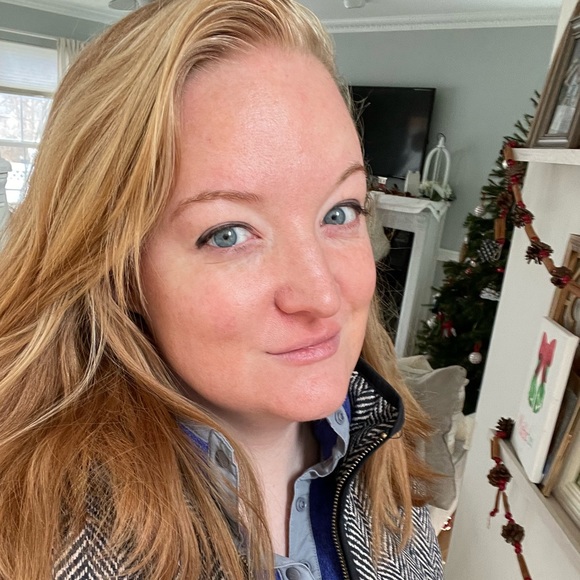 Profile Picture of Christina Holub (@dottootzie) on Poshmark