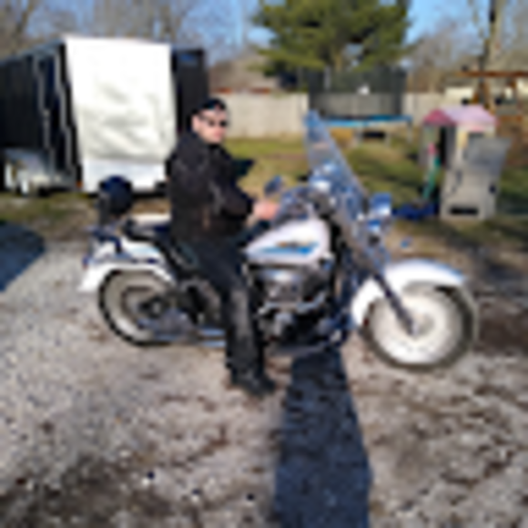 Profile Picture of Josh Scank (@joshscank) on Poshmark