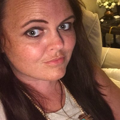 Profile Picture of Emily (@emily24phillips) on Twitter