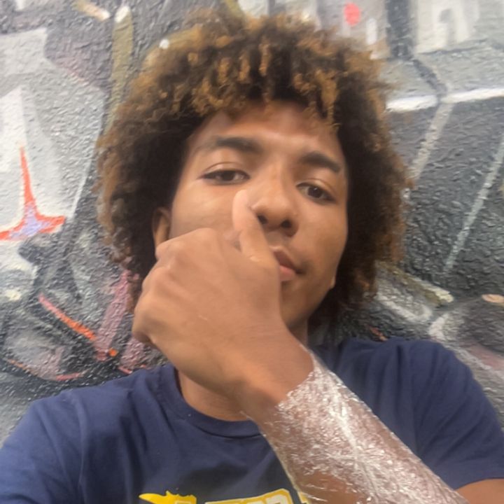 Profile Picture of Vaughn (@davaughndahooper) on Tiktok